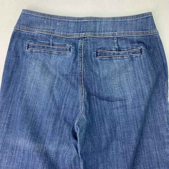 Chico's The Platinum Crop Size 1 Button Detail Yacht Sailor Cropped Denim Jeans - Picture 5 of 7